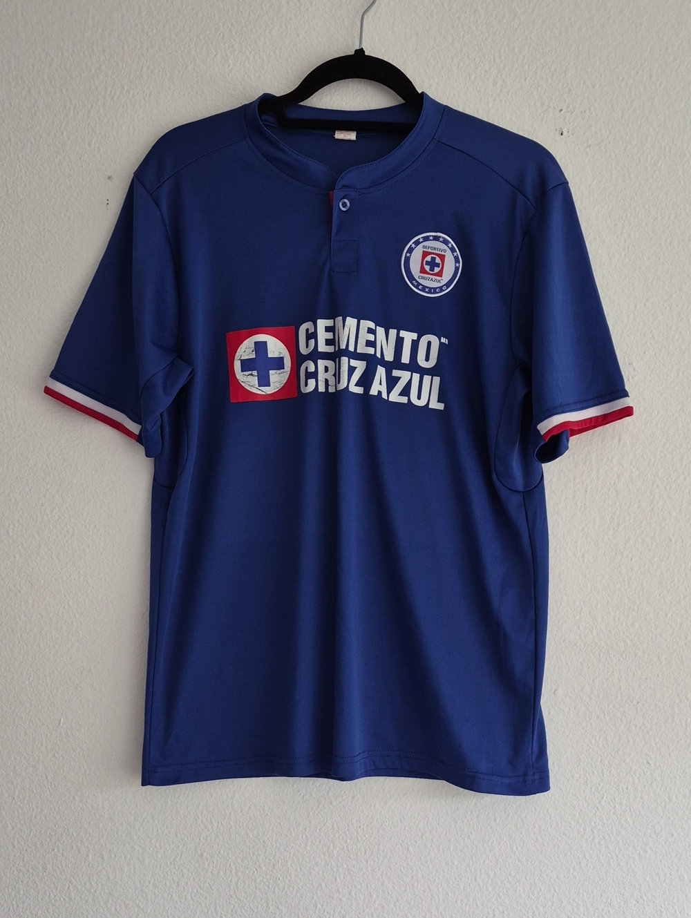 Cruz Azul Mexico Soccer Jersey Blue with white and red trim on sleeves, Size Med